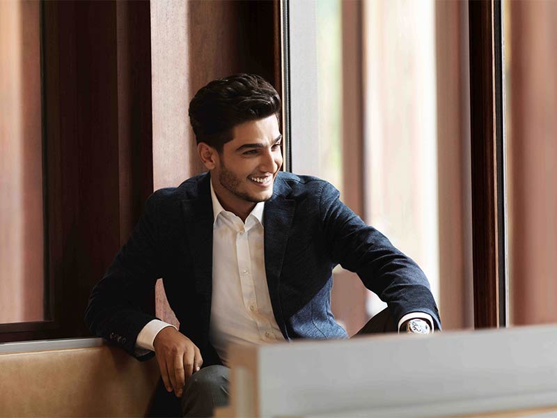 عن ألم الفراق ... محمد عساف يطلق أغنية "مكانك خالي"